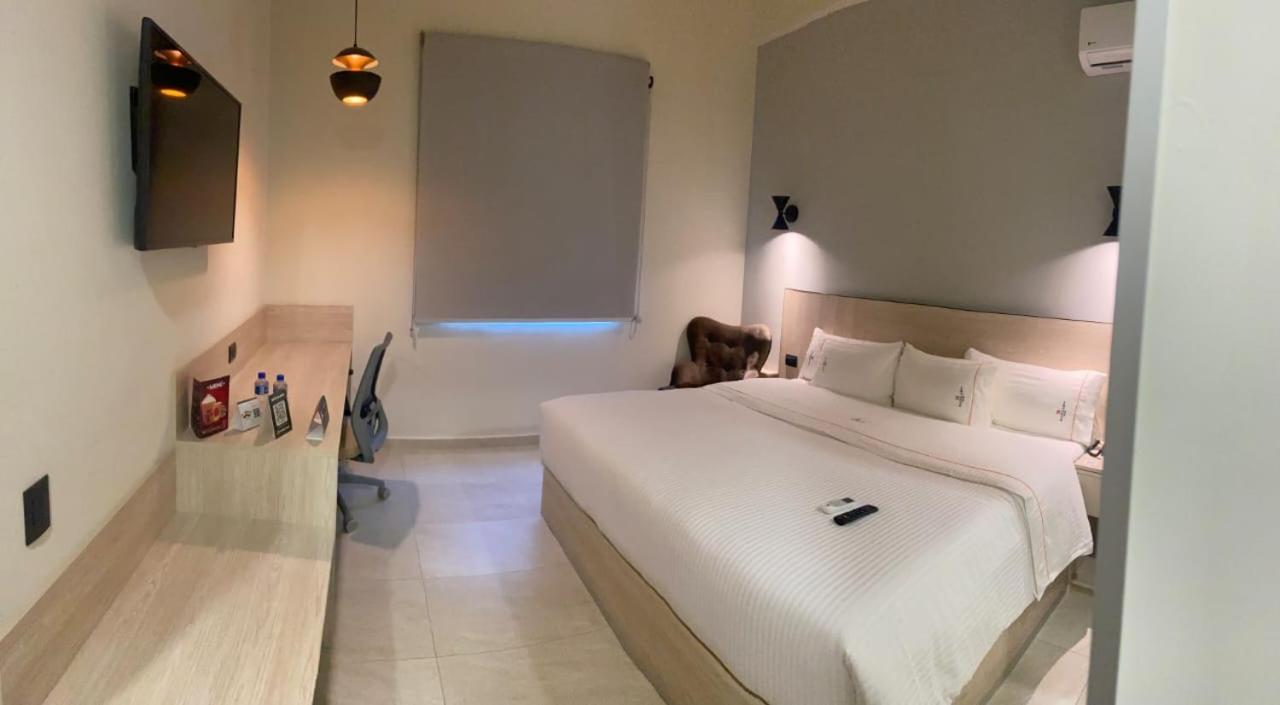 Hangar Inn Guadalajara Aeropuerto San Jose del Castillo 외부 사진